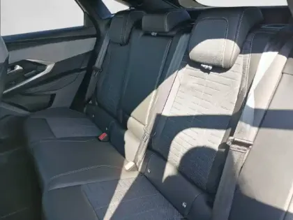 Photo 16 Peugeot 3008  Electrique 210 ch 73 kWh