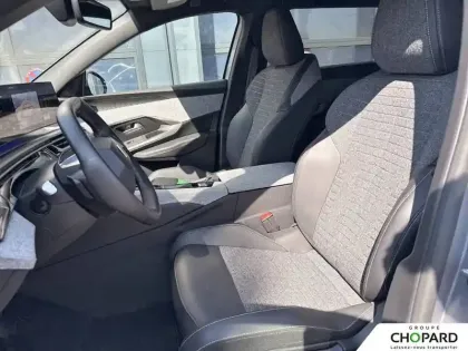 Photo 9 Peugeot 5008  Hybrid 145 ch e-DCS6