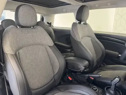 Photo 16 Mini Mini Hatch 3 Portes Cooper 136 ch DKG7