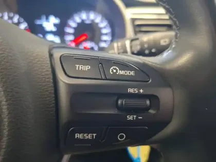 Photo 24 Kia Rio  1.0 T-GDi 100 ch BVM6