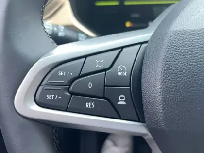 Photo 21 Dacia Duster  Hybrid 155