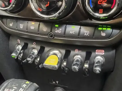 Photo 49 Mini Mini Countryman 125 - 95 ch ALL4 BVA6