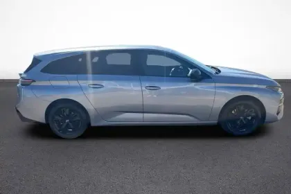 Photo 6 Peugeot 308  SW BlueHDi 130ch S&S EAT8