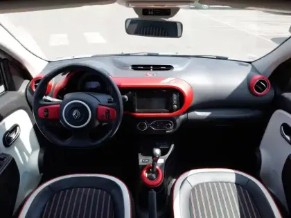 Photo 24 Renault Twingo  III TCe 95 EDC