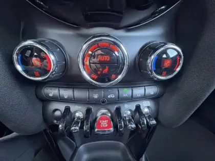Photo 16 Mini Mini Hatch 5 Portes Cooper 136 ch DKG7