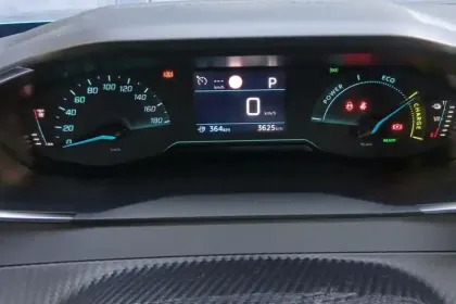 Photo 16 Peugeot 2008  Electrique 54 kWh 156 ch