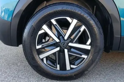Photo 13 Peugeot 2008  Electrique 54 kWh 156 ch
