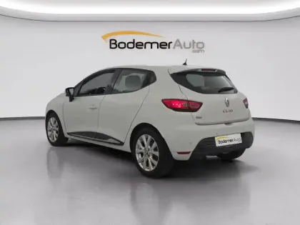 Photo 47 Renault Clio  dCi 90 E6C EDC