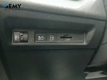 Photo 20 Peugeot 408  PHEV 180 e-EAT8