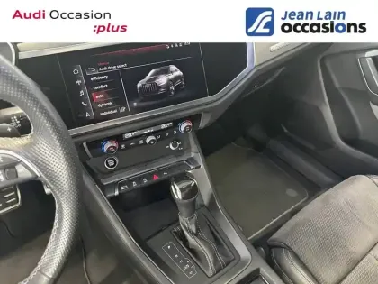 Photo 12 Audi Q3  35 TFSI 150 ch S tronic 7