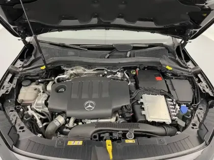 Photo 40 Mercedes GLA  200 d 8G-DCT