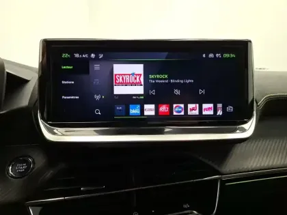 Photo 28 Peugeot 2008  PureTech 130 S&S EAT8