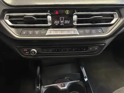 Photo 30 BMW Serie 1 118d 150 ch BVA8