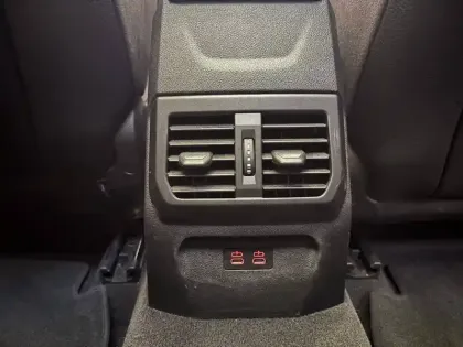 Photo 9 BMW Serie 1 118d 150 ch BVA8