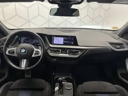 Photo 10 BMW Serie 1 118d 150 ch BVA8