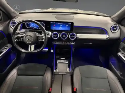 Photo 10 Mercedes GLB 200 d AMG Line