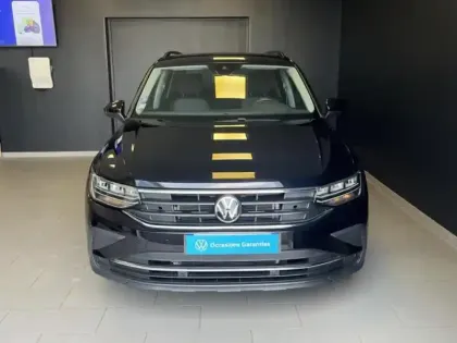 Photo 8 Volkswagen Tiguan  1.5 TSI 150ch Life Business DSG7