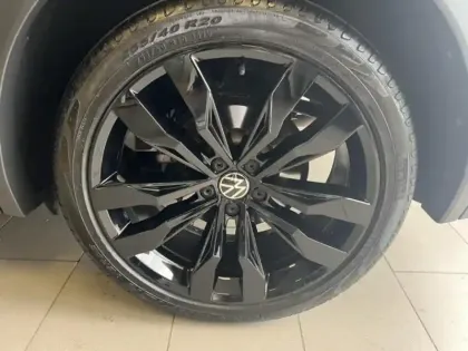 Photo 6 Volkswagen Tiguan  1.4 eHybrid 245ch R-Line Exclusive DSG6