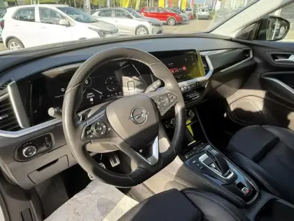 Photo 9 Opel Grandland  1.6 Turbo 225ch Hybride Ultimate