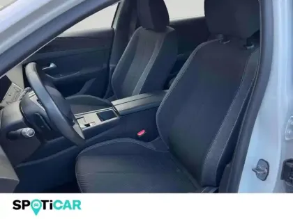 Photo 25 Peugeot 308  SW 1.2 PureTech 130ch S&S Active Pack EAT8