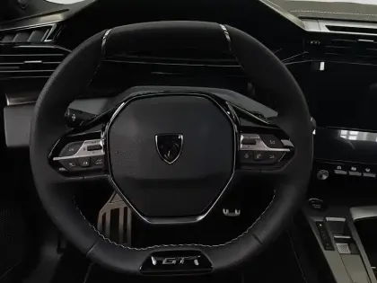 Photo 11 Peugeot 408  Hybrid 145ch GT Exclusive e-DCS6