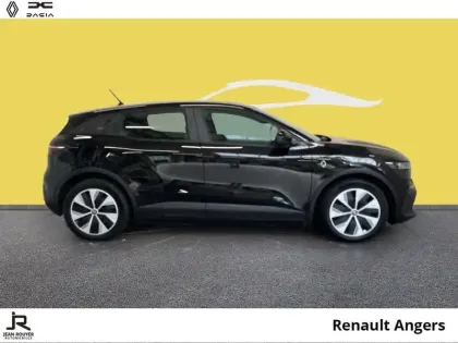 Photo 13 Renault Megane  E-Tech Electric EV60 130ch Evolution ER super charge -C