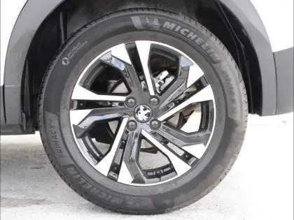 Photo 8 Peugeot 2008  1.2 PureTech 130ch S&S GT Line