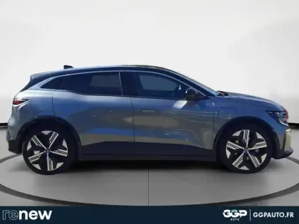 Photo 20 Renault Megane  E-Tech Electric EV60 220ch Iconic super charge -C