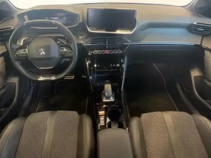 Photo 6 Peugeot 208  1.2 PureTech 130ch S&S GT Line EAT8 7cv