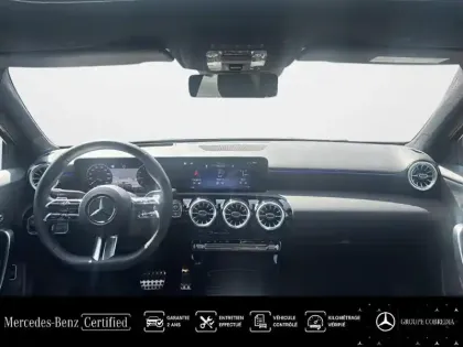 Photo 5 Mercedes Classe A  Berline 200 163ch AMG Line 7G-DCT