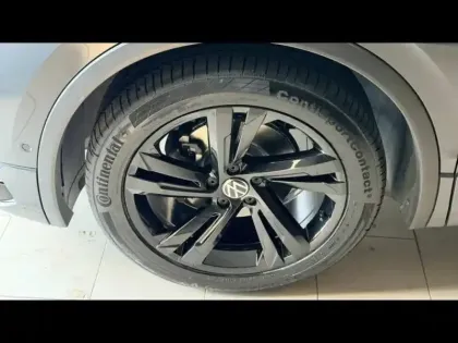 Photo 8 Volkswagen Tiguan  2.0 TDI 150ch R-Line DSG7