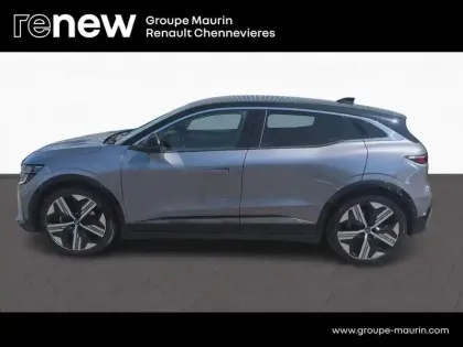 Photo 7 Renault Megane  E-Tech Electric EV60 220ch Iconic optimum charge -C