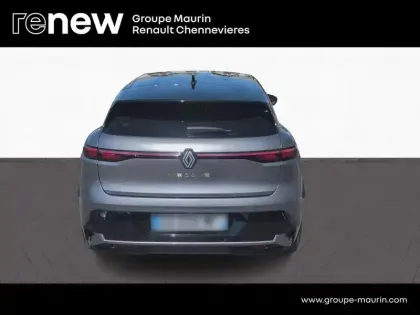 Photo 5 Renault Megane  E-Tech Electric EV60 220ch Iconic optimum charge -C