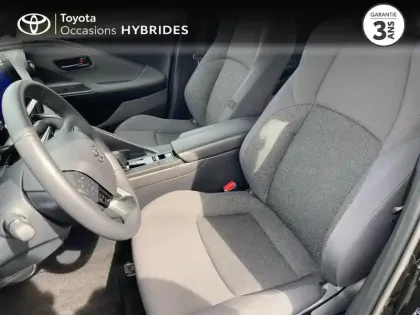 Photo 10 Toyota C-HR  1.8 Hybride 140ch Dynamic NG23