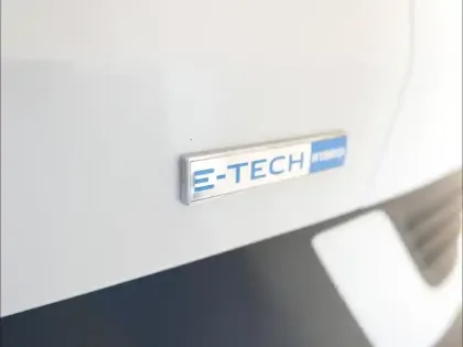 Photo 5 Renault Arkana  1.6 E-Tech hybride 145ch Techno -22