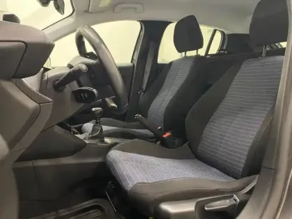 Photo 6 Peugeot 208  Affaire 1.5 BlueHDi 100 Premium 2 Places Commerciale