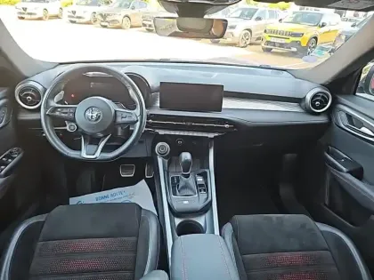 Photo 7 Alfa Romeo Tonale  1.5 Hybrid 130ch Edizione Speciale TCT