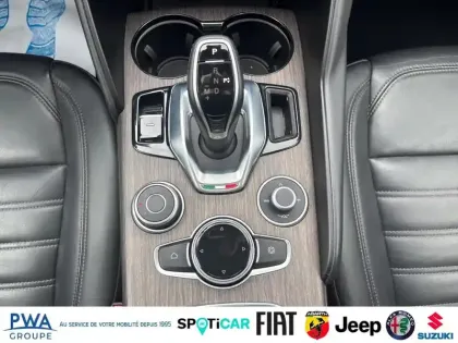 Photo 14 Alfa Romeo Giulia  2.2 JTD 190ch Sprint AT8 MY22