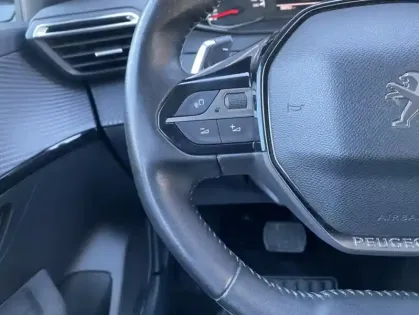 Photo 21 Peugeot 208 II PureTech 100 S&S EAT8 Active Business