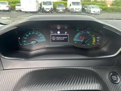 Photo 9 Peugeot 208  Electrique 50 kWh 136ch