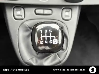 Photo 17 Fiat Panda City Cross 1.0 70 ch Hybride BSG S/S