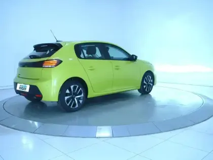 Photo 20 Peugeot 208  PureTech 100 S&S BVM6