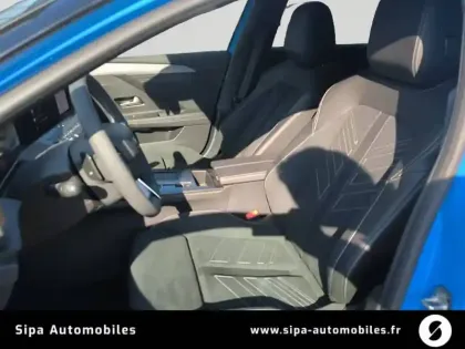 Photo 11 Opel Astra  Sports Tourer Hybride Rechargeable 195 ch