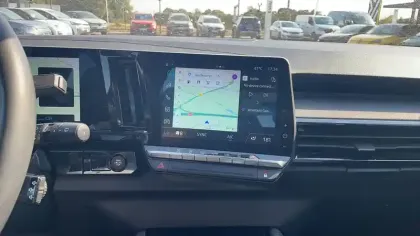 Photo 6 Renault Austral  E-Tech hybrid 200