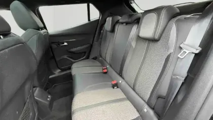 Photo 19 Peugeot 2008  Electrique 136 ch