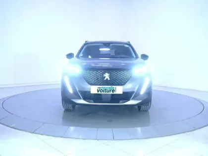 Photo 21 Peugeot 2008  PureTech 100 S&S BVM6