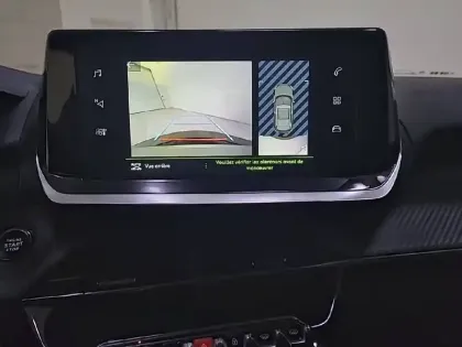 Photo 38 Peugeot 2008  PureTech 100 S&S BVM6