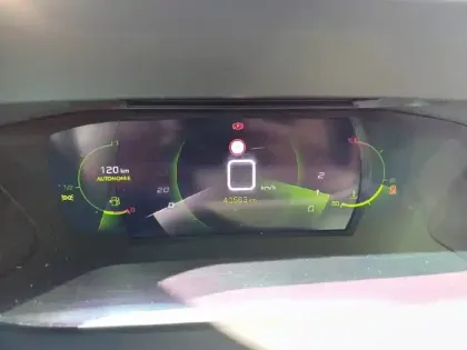 Photo 9 Peugeot 2008  PureTech 100 S&S BVM6