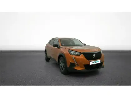 Photo 11 Peugeot 2008  PureTech 130 S&S BVM6