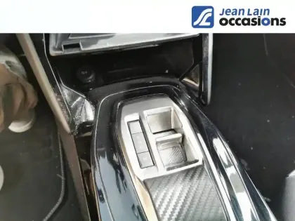 Photo 12 Peugeot 2008  BlueHDi 130 S&S EAT8